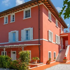 Villa Agave, Seravezza