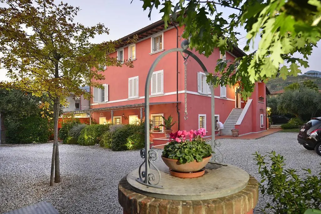 Oda ve Kahvaltı Villa A Caserosse Seravezza
